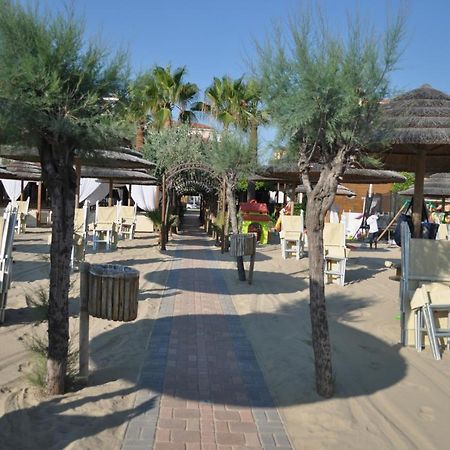 Villa L'Aurora Пескара Екстериор снимка
