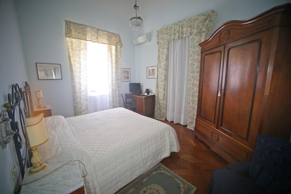 Villa L'Aurora Пескара Екстериор снимка